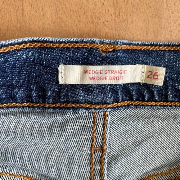 Levi’s Wedgie Straight Button Fly Blue Jeans - Picture 4 of 9